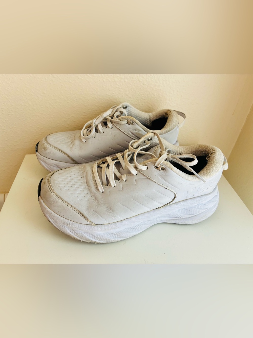 Hoka One One Bondi SR Sneakers - Women’s size 8.5
